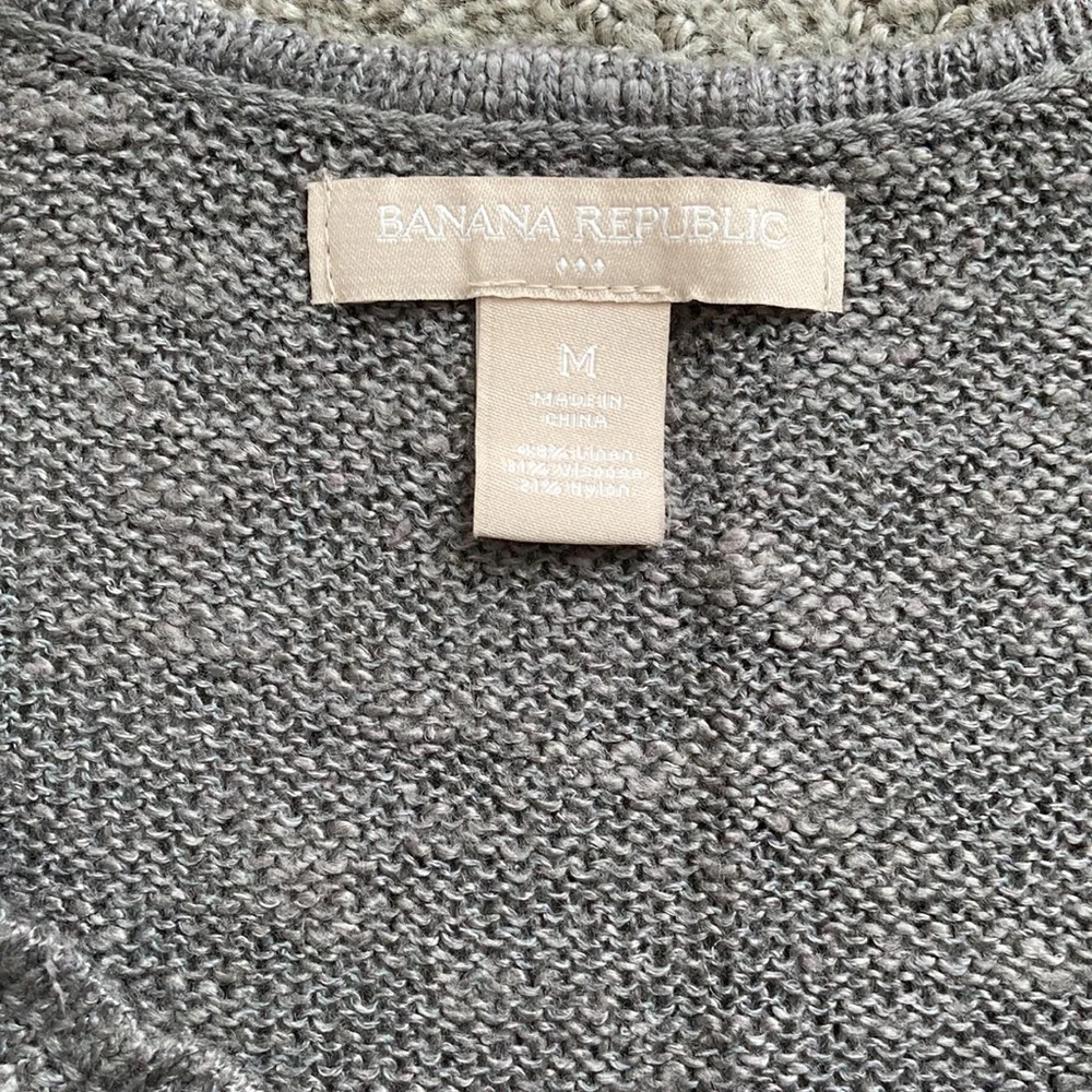 Banana Republic Factory Sleeveless Cowl Neckline Light Sweater - Picture 7 of 7